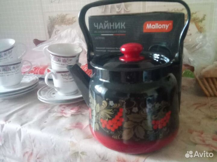 Чайник эмалированный новый