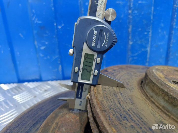 Диски тормозные комплект передние Mercedes-Benz