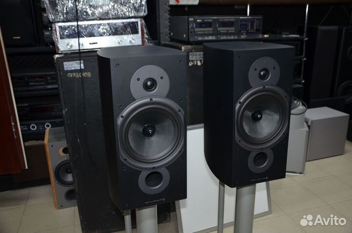 Колонки полочные крупные Wharfedale Diamond 9.3