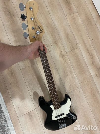 Бас-гитара fender squier Jazz Bass