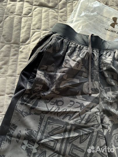 Новые шорты under armour