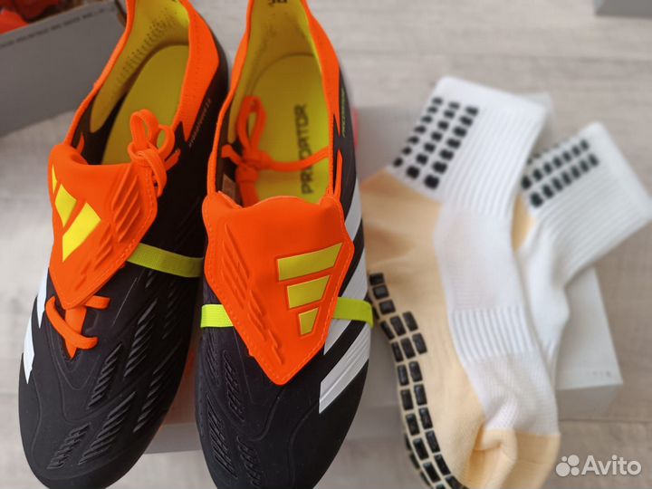 Бутсы adidas predator