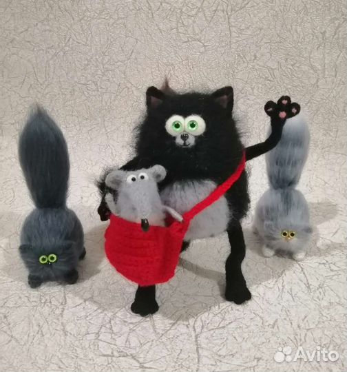 Вязаные игрушки Котёнок Шмяк и сырник