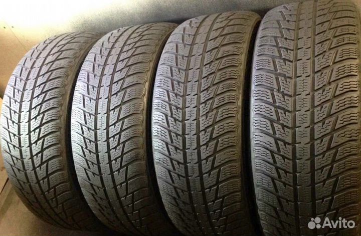 Nokian Tyres WR SUV 3 275/45 R20