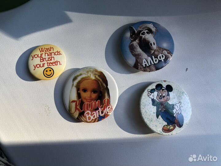 Значки винтаж барби альф
