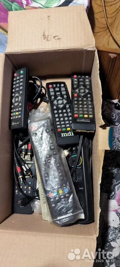 Разные радио детали провода трансформаторы тдкс