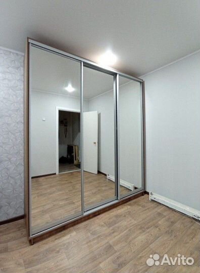 Шкаф, крафт табачный/зеркало