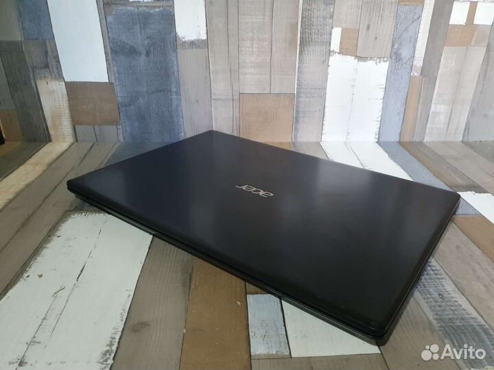 Мощный Acer 17