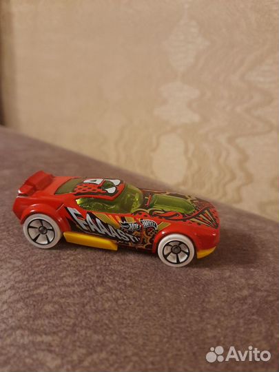 Hot Wheels fast gassin 5785 DHR67