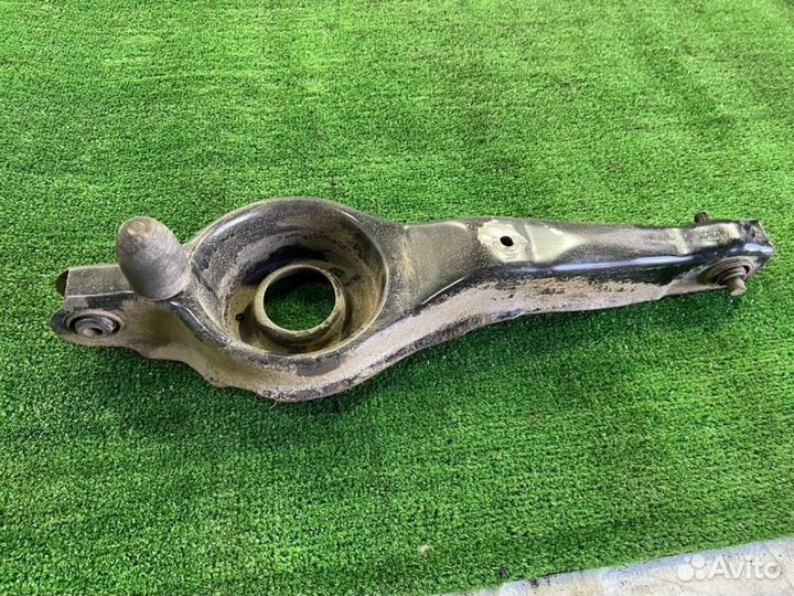 Рычаг нижний Mazda Mazda 3 (BL) 2008-2013г BL