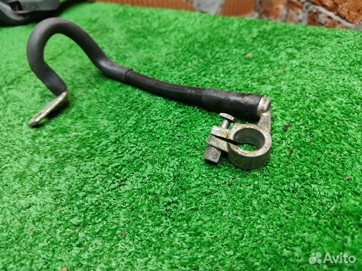 Клемма аккумулятора минус Volkswagen Passat B6