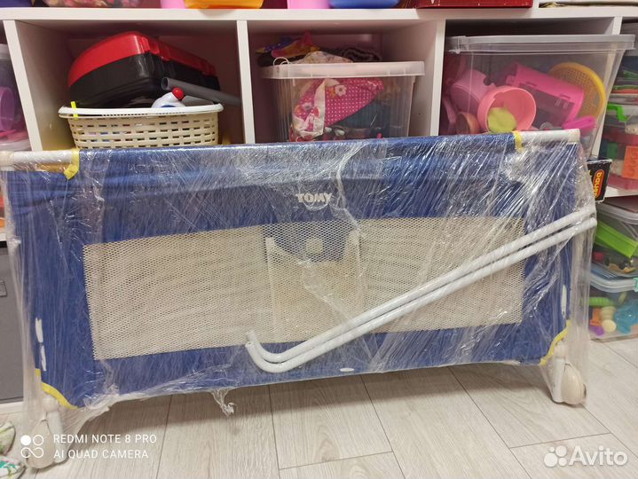 Бортик на кроватку Tomy