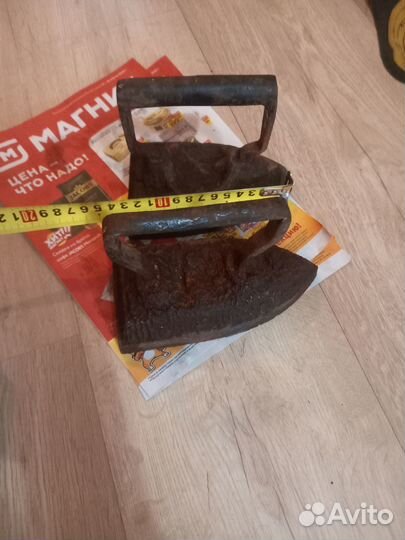 Утюг чугунный старинный