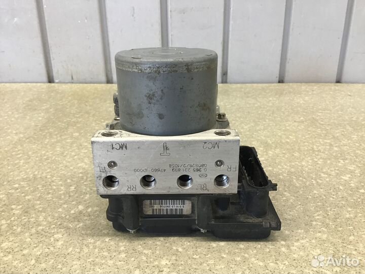 Блок ABS (насос) Nissan Qashqai (J10) 2006-2014