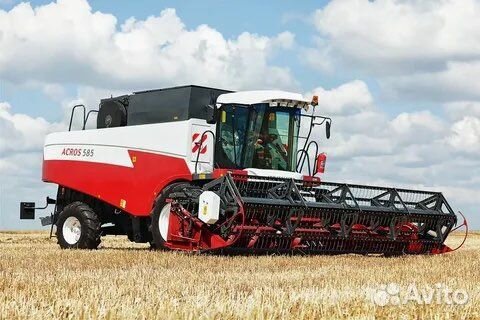 Комбайнер механизатор Акрос 550