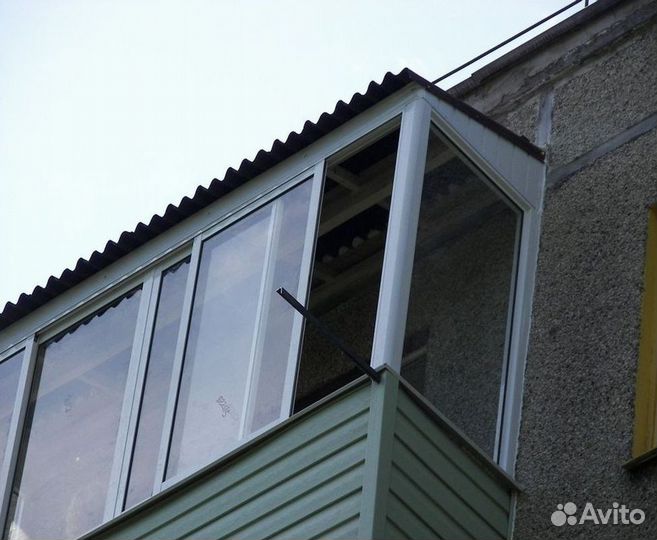 Крыша из профнастила для балконов