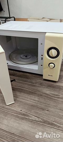 Микроволновая печь Elenberg