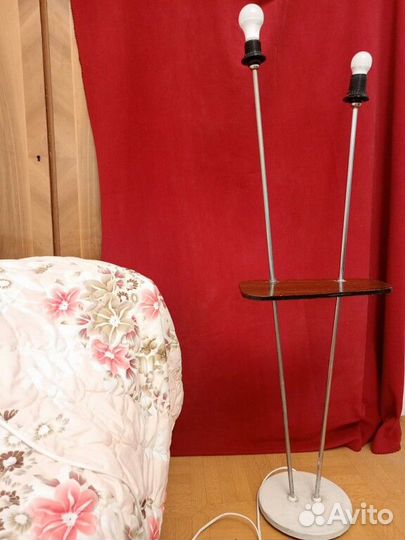 Светильник напольный