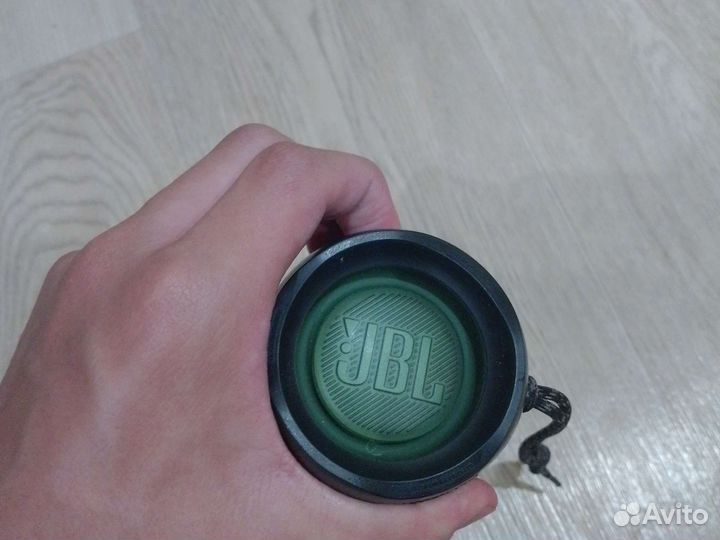 Колонка jbl