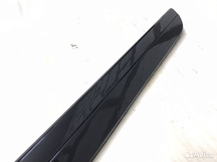 Молдинг задней левой двери Passat B8