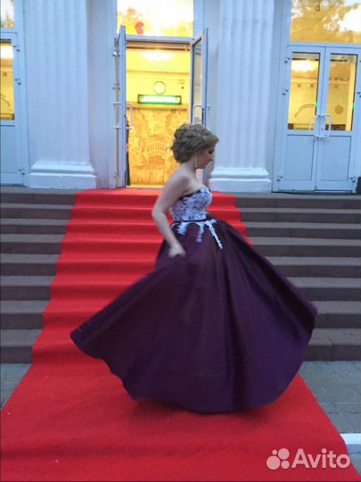 Вечернее платье