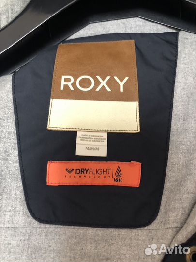 Пуховик женский M roxy