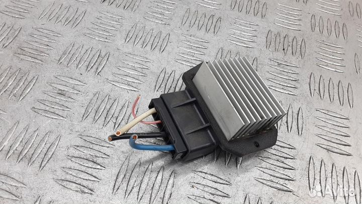 Резистор отопителя Toyota Corolla Verso