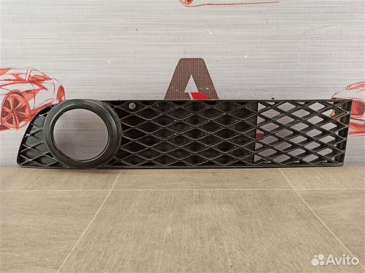 Решетка бампера переднего правая Infiniti M