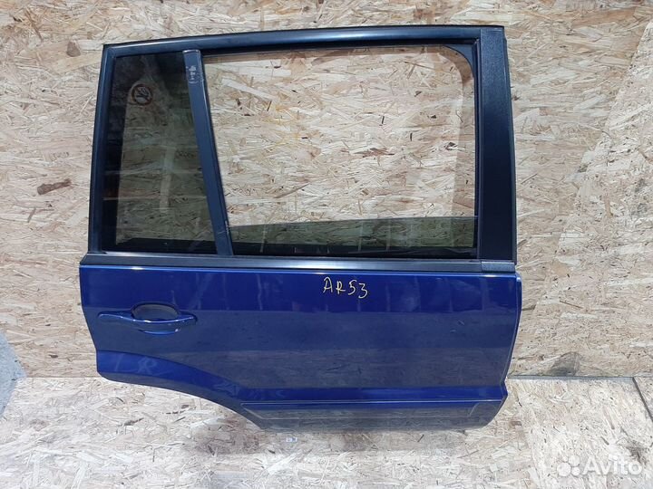 Задняя правая дверь Ford Fusion