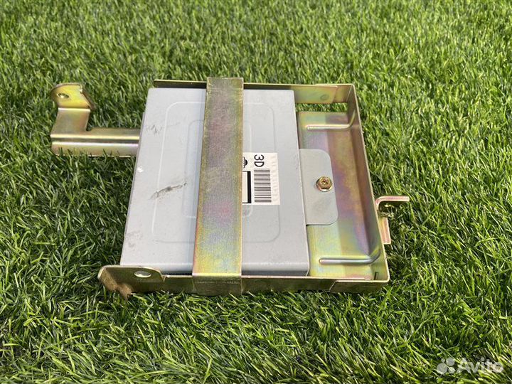 Блок управления efi Nissan Serena PNC24 SR20DE