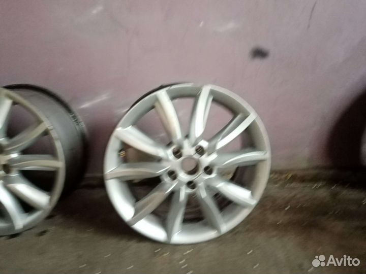 Диски на audi R17