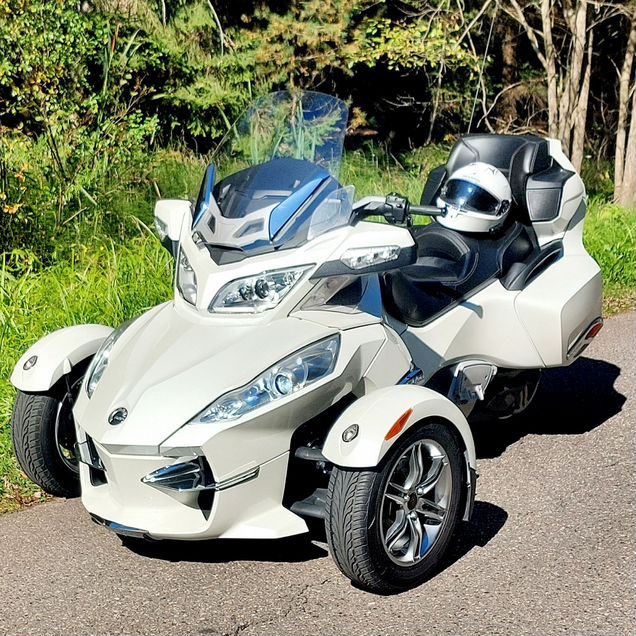 BRP Can-Am Spyder RT, 2011, 7 700 км