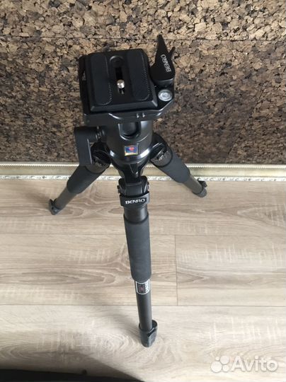 Штатив для фотоаппарата bento a600f