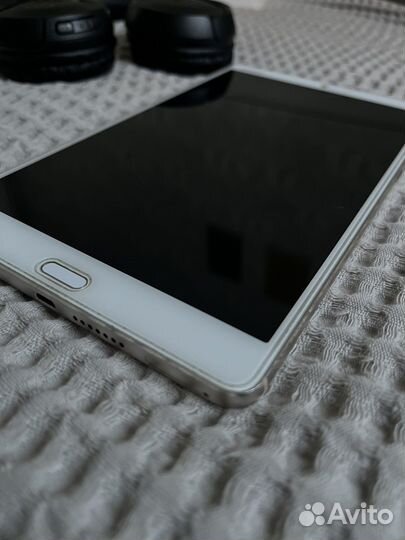 Планшет huawei mediapad m3