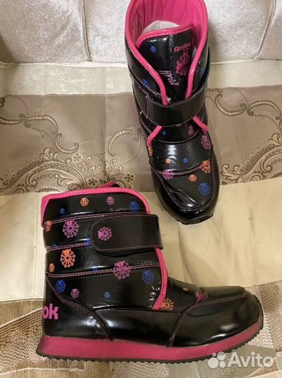 Дутики reebok 37