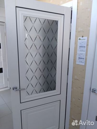 Дверь межкомнатная «Спарта-2» Белый винил