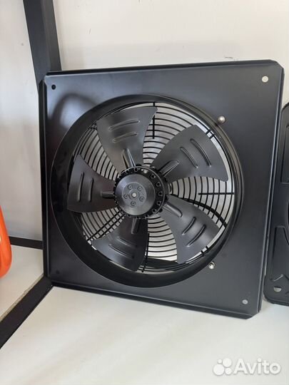Вентилятор вытяжной 30см
