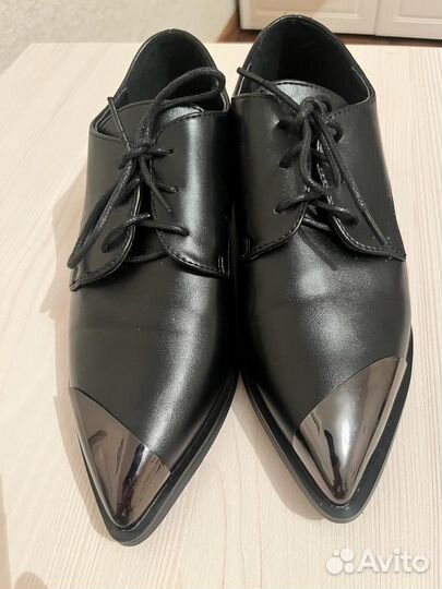 Туфли женские 37 размер новые