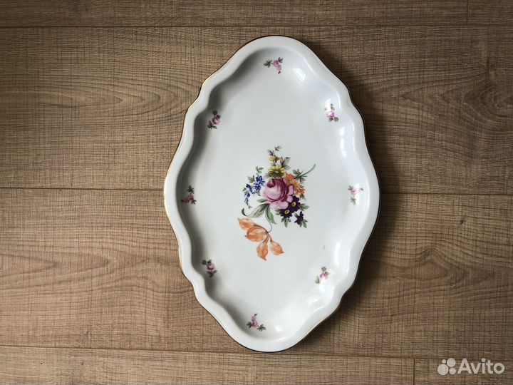 Столовый сервиз 