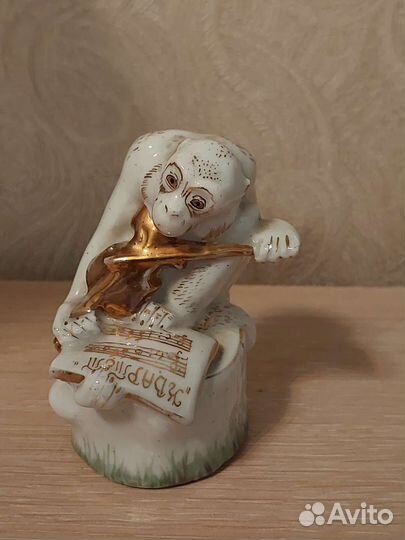 Фарфоровые статуэтки лфз