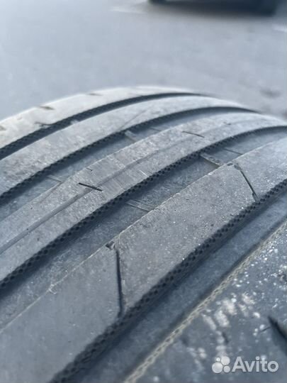 Nokian Tyres Hakka Black 2 235/45 R18