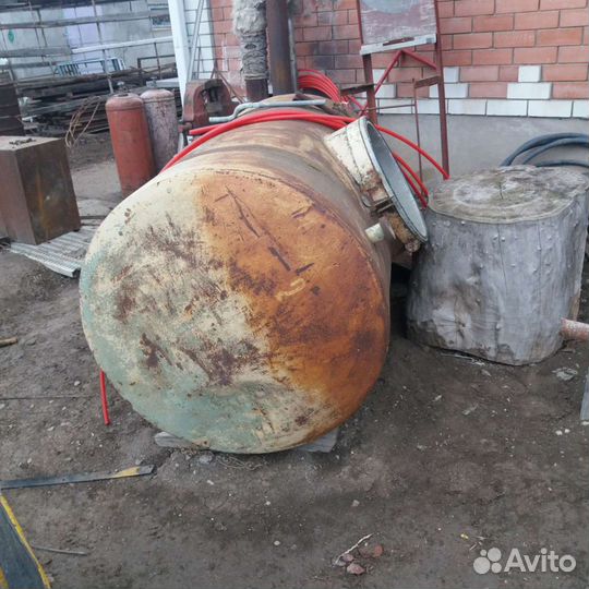 Емкость для воды 1000 литров