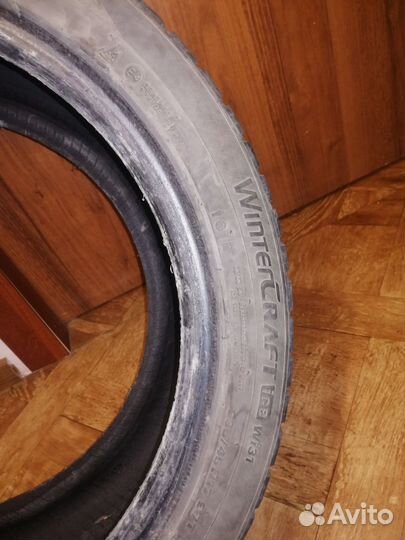 Kumho WinterCraft Ice WI31 235/45 R17