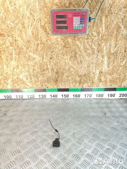 Кнопка стеклоподъемника Ford Focus 2005-2008