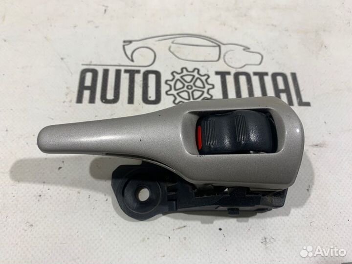 Ручка двери внутренняя правая Toyota Corolla 150