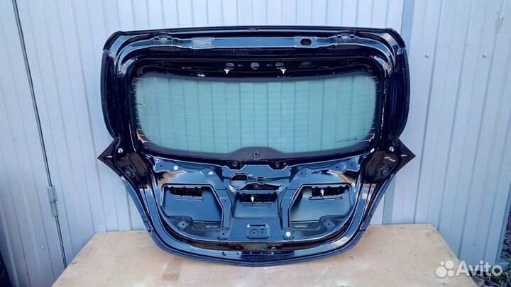 Крышка багажника на Опель Астра Н GTC 3Д