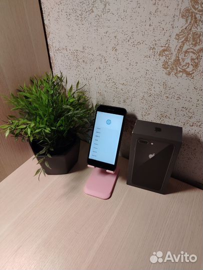 iPhone 8 Plus, 64 ГБ