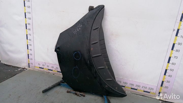 Капот Nissan Leaf