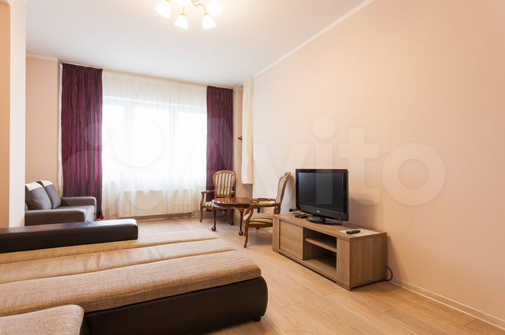 2-к. квартира, 85 м², 8/9 эт.