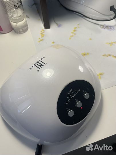 Уф лампа для ногтей